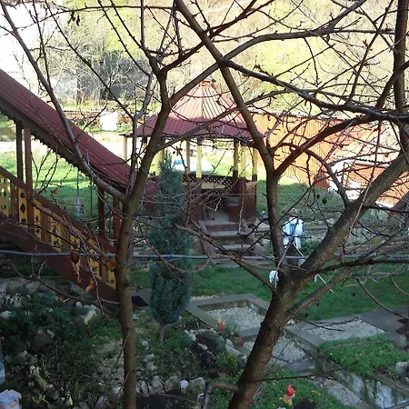 Guest house Smerekova Hata Yasinya