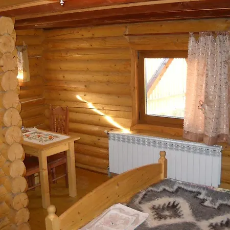 Guest house Smerekova Hata Yasinya